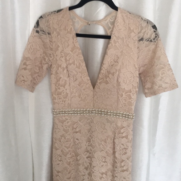 Beautiful Lace Mermaid Gown with Deep V - Picture 4 of 8